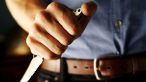 Житель Яловен зарезал двух женщин и поджег дом