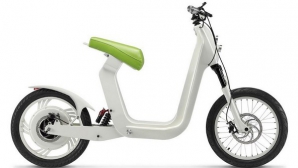 Испанцы представили самый легкий электромопед 