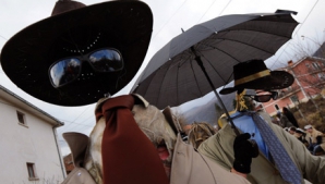 Американцы создали плащ-невидимку, скрывающий малые предметы