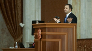 Обмен репликами между премьером и депутатами: Скрытым слоганом ЛДПМ было «Молдова без Европы» 