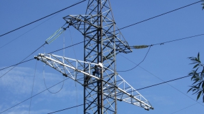 77 населенных пунктов в 18 районах остались без электроэнергии из-за ветра