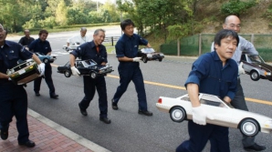 Toyota показала коллекционные модели автомобилей в масштабе 1:5