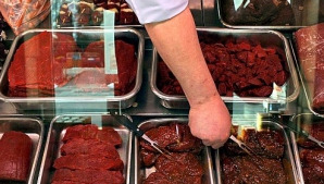 В Голландии из продажи изымают более 50 тыс тонн мясных изделий из-за подозрений на содержание конины