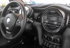 Новые MINI Cooper лишатся спидометра на центральной консоли 