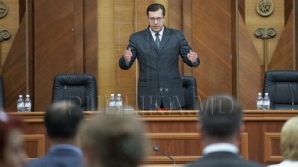 Как может быть отправлен в отставку председатель парламента