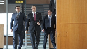 Влад Филат будет пользоваться услугами охраны пока не вступит в силу Указ президента 