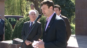 Сын Марка Ткачука и брат Юрия Мунтяна вступили в Партию коммунистов