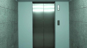 В лифтах столичных многоэтажек украли тормозные катушки