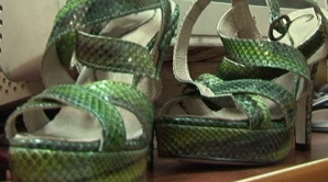 Кишиневец шьет обувь из рыбьей кожи 