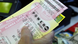 Во Флориде продан лотерейный билет на 590 млн долларов