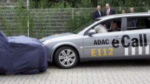 Автомобили в ЕС хотят оснастить системой eCall