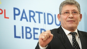 Михай Гимпу - гость "Фабрики", задайте ему вопрос