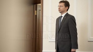 Министр финансов Вячеслав Негруца принял присягу (ФОТО)