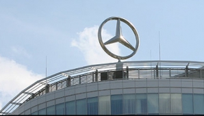 Mercedes получил предупреждение за нарушение гоночного регламента