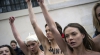 Активистки Femen разделись перед Елисейским дворцом