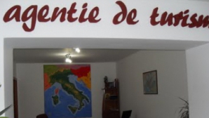 Столичное туристическое агентство заключало липовые контракты и исчезало с деньгами клиентов