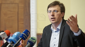 Киртоакэ аннулирует документ, недопускающий прямые трансляции из парламента