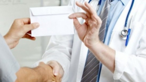 Медэксперт подозревается в пассивной коррупции 