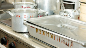 Пациенты молдавских больниц смогут получать еду в пакетах