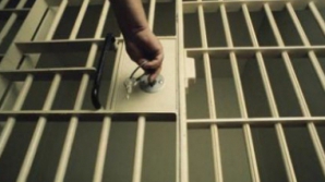 Мужчина из Сорок осужден за продажу арестованной квартиры