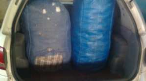 Полиция задержала водителей, пытавшихся ввезти в страну продовольствие без документов о происхождении