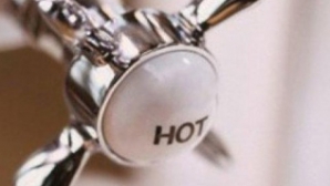 55 столичных домов по-прежнему  остаются без горячей воды