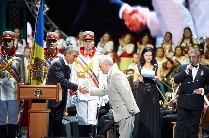 В Кишиневе состоялась церемония вручения Национальной премии-2013 (ФОТОРЕПОРТАЖ)