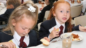 Более 300 школ и детсадов Молдовы пренебрегают нормами пищевой безопасности