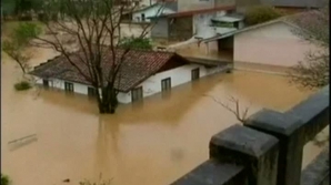 Непогода в мире: в Мексике и Бразилии наводнения, в Калифорнии -пожары