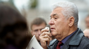 Лидер ПКРМ Владимир Воронин на протесте у Дворца республики (ВИДЕО)