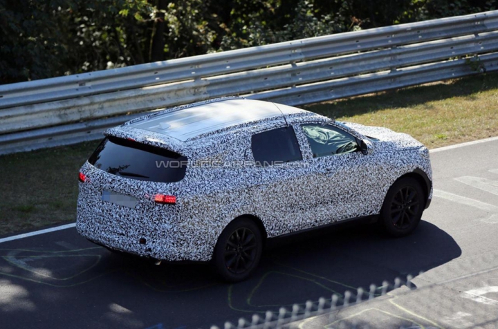 Kia тестирует обновленный внедорожник Mohave (ФОТО)