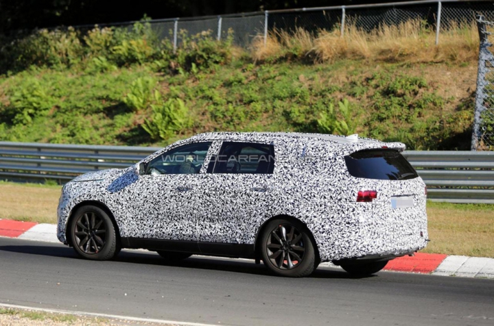 Kia тестирует обновленный внедорожник Mohave (ФОТО)