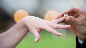 Каждый пятый брак в городах Великобритании – фиктивный