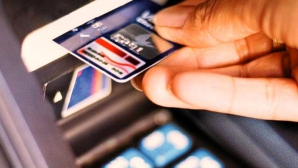 Банки будут возвращать клиентам часть денег в случае кражи с карточек