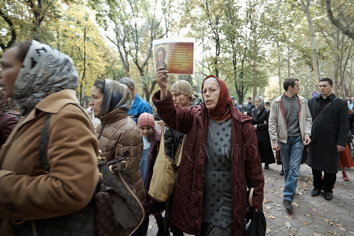 ФОТОРЕПОРТАЖ с акции протеста верующих у Дворца республики