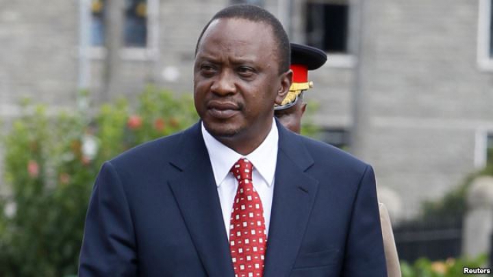 Президенту Кении не разрешили отсутствовать на судебных процессах против него
