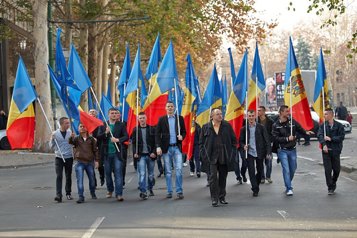 ФОТОРЕПОРТАЖ с митинга в поддержку европейского курса страны