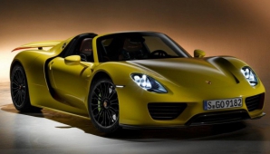 Porsche представила шикарные фото нового 918 Spyder