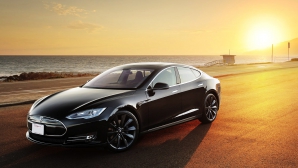 В США за электронные деньги продана первая машина