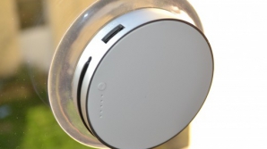 Новое зарядное устройство работает от солнечных батарей