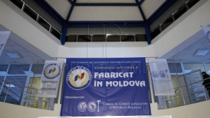 На выставке "Сделано в Молдове" можно найти румынские чаи, индийскую одежду и специи, белорусский хрусталь