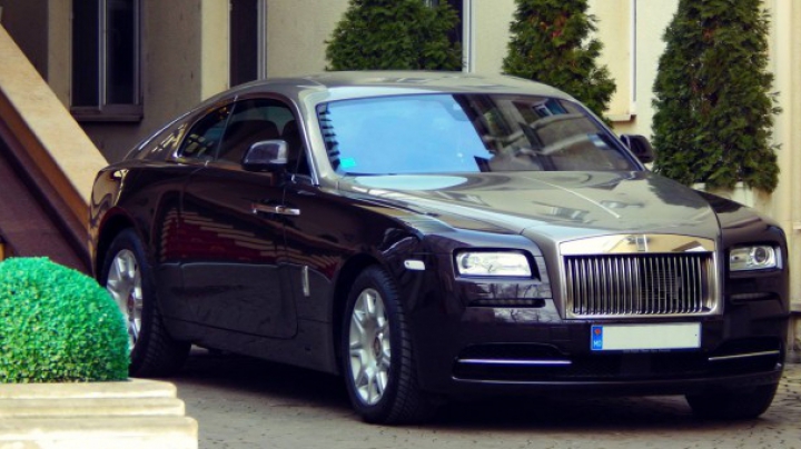 Впервые на улицах Кишинева замечен Rolls-Royce Wraith (ФОТО)