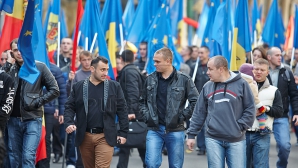 Граждане Молдовы приветствуют решение Европарламента об отмене визового режима