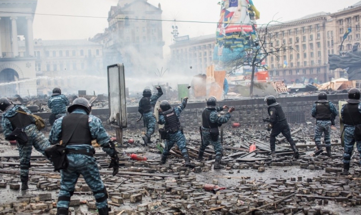 В ходе переговоров между Януковичем и украинской оппозицией достигнуто перемирие (ФОТО)