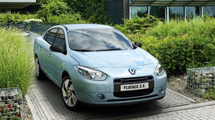 Компания Renault сняла с конвейера электрокар Fluence Z.E