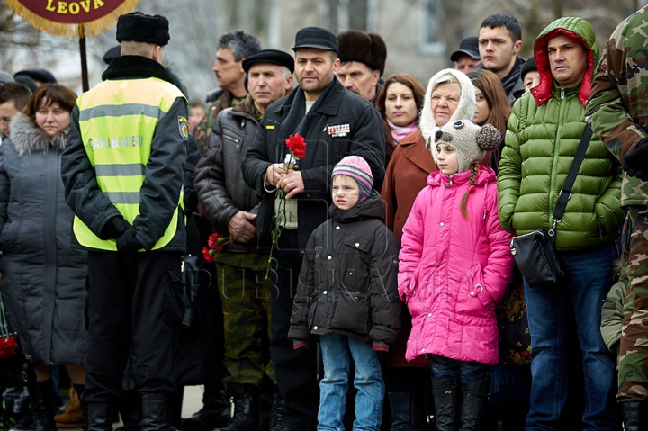 15 февраля чиновники и ветераны почтили память павших в афганской войне солдат (ФОТО)