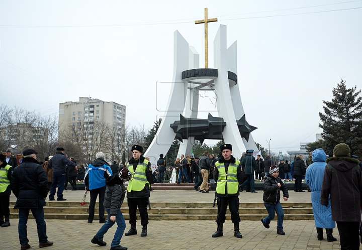 15 февраля чиновники и ветераны почтили память павших в афганской войне солдат (ФОТО)