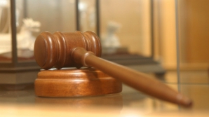 Полицейский и налоговый инспектор из Кагульского района предстанут перед судом