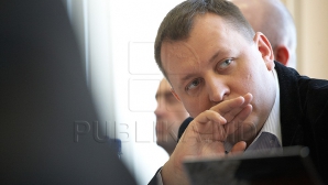 Григорий Петренко отвергает подозрения в утаивании части доходов