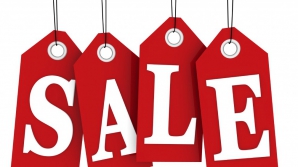 Столичные магазины установили специальные цены на товары 